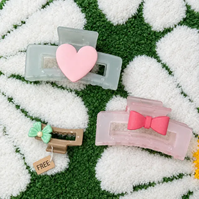 Cute & Stylish Frosted Pastel Hair Claw – Pack of 2 + 1 Mini Claw Free